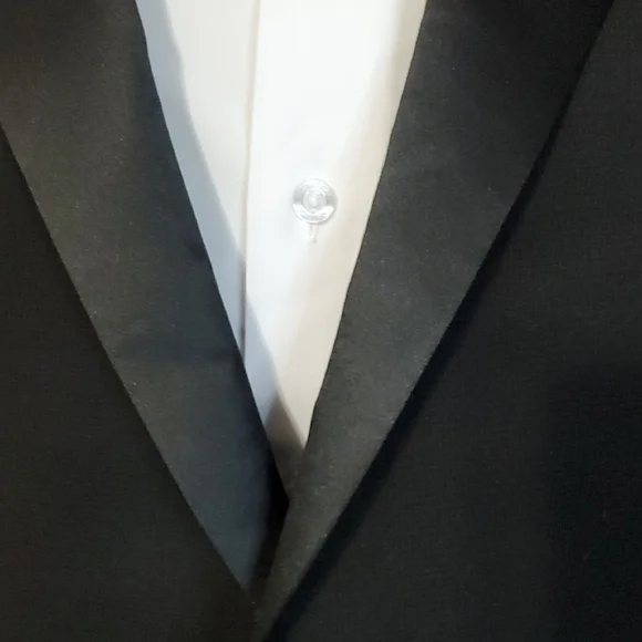 Kenneth Cole Reaction NWT Black Formal/Tuxedo Jacket w/Satin Lapel 42L, 36S